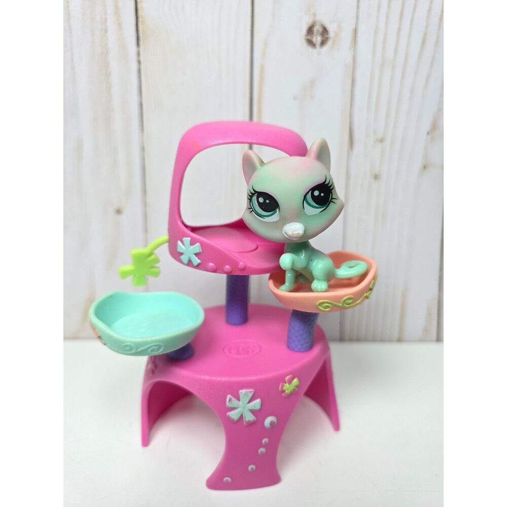 Vintage LPS Littlest Pet Shop Pet Stand Display Cat Tree Playset Hasbro 2009